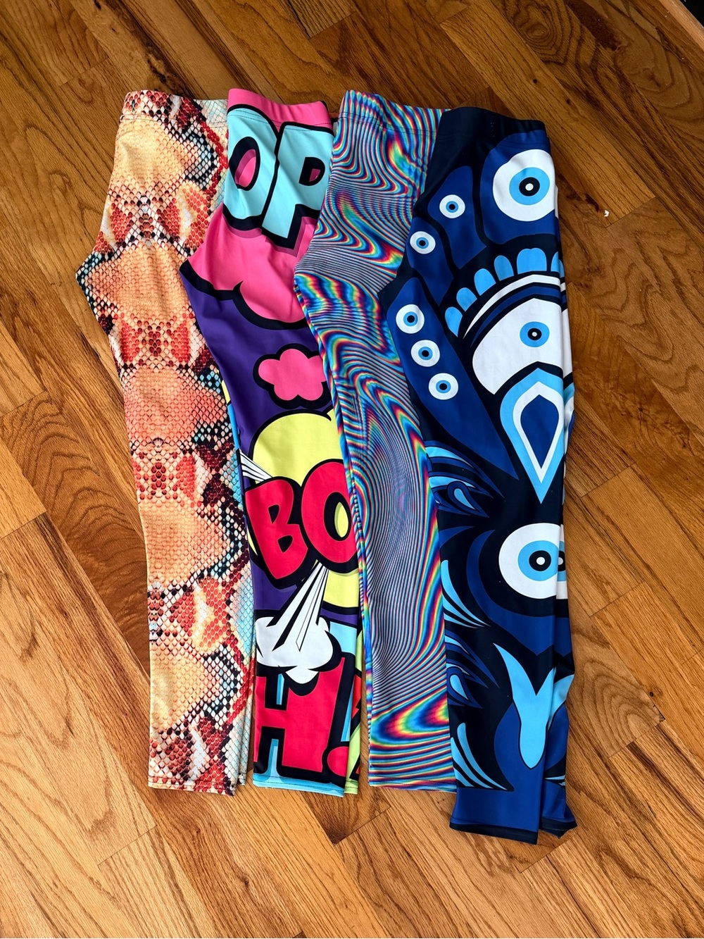 4 Piece Fierce Pulse Colorful Pop Art Python Comic Tie Dye Peacock Leggings M